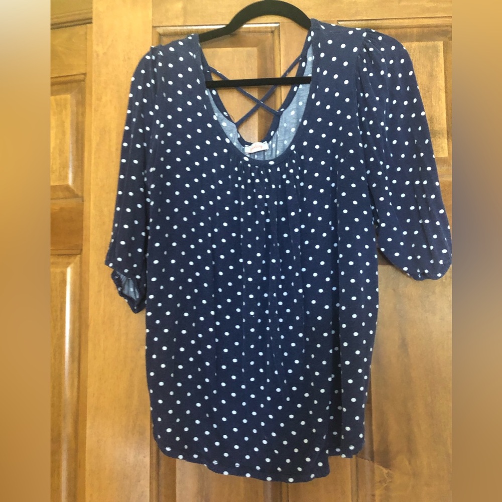 Women’s XL blue top